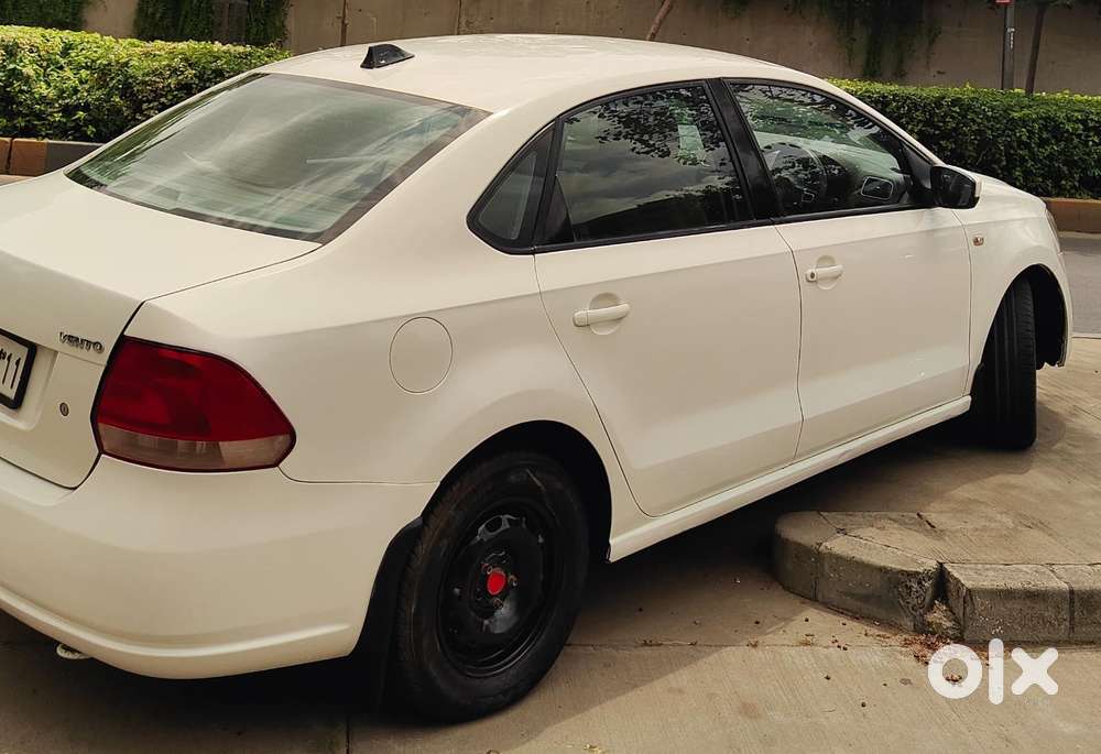 Volkswagen Vento 1.2 Highline Plus At 16 Alloy, 2011, Cng & Hybrids