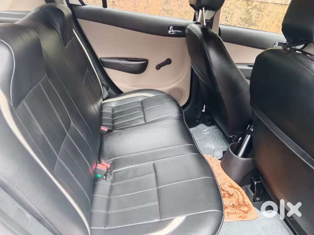 Hyundai I20 Era Petrol Well Maintained Car And Good Condition