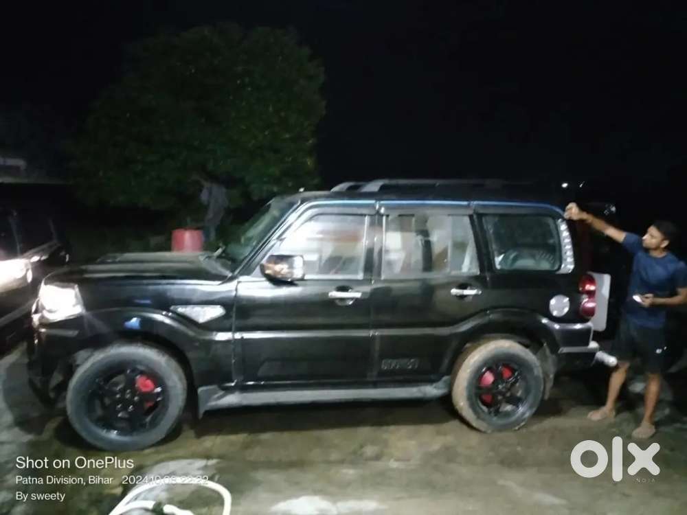 Mahindra Scorpio Diesel S10 2016