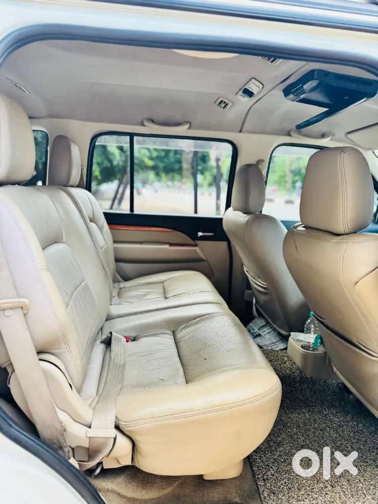 Ford Endeavour Diesel Limited 2012
