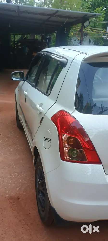Maruti Suzuki Swift 2010