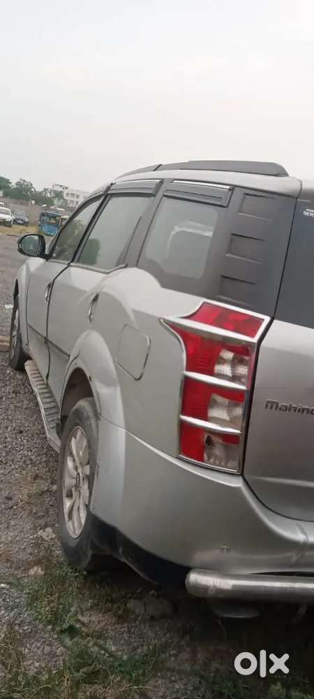 Mahindra Xuv500 2016 Diesel 100000 Km Driven