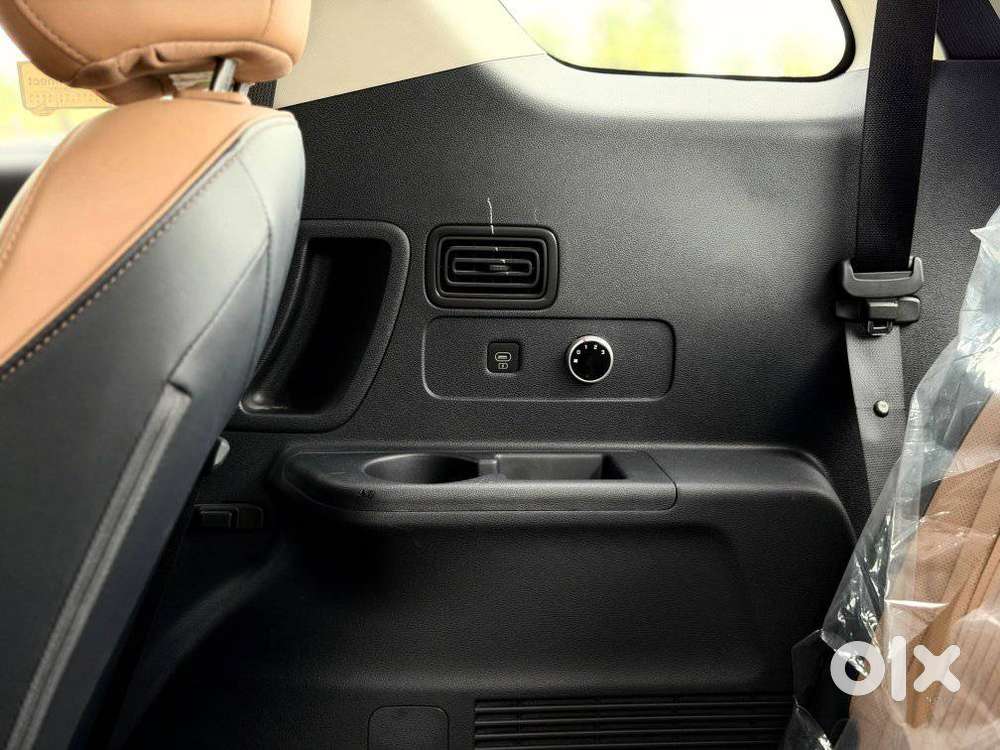 Hyundai Alcazar Signature 1.5 Petrol Dct 7str, 2024, Petrol