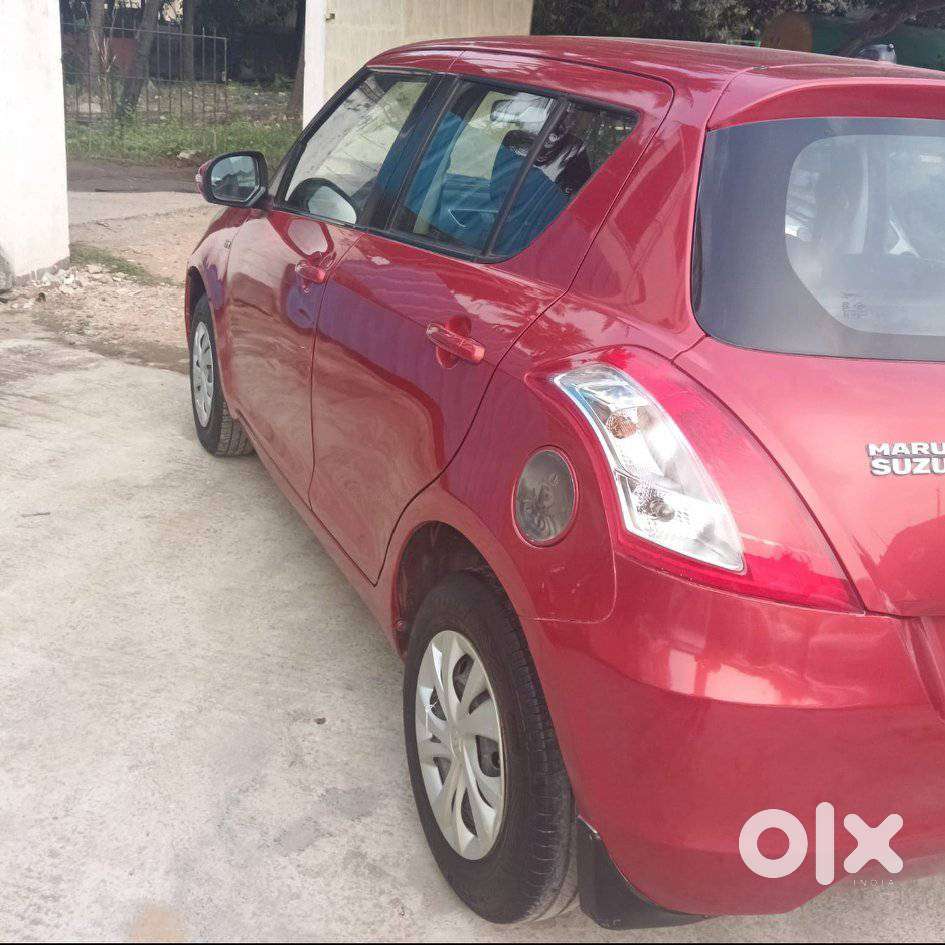 Maruti Suzuki Swift Vxi + Manual, 2012, Petrol