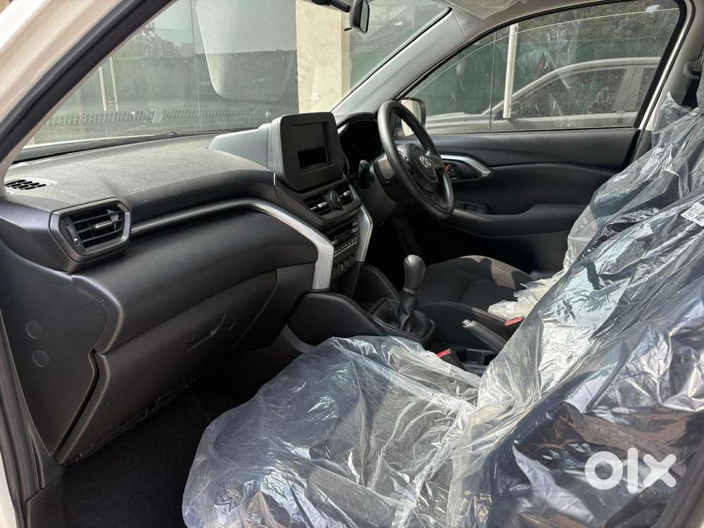 Toyota Urban Cruiser Hyryder 1.5 E Neo Drive, 2025, Petrol