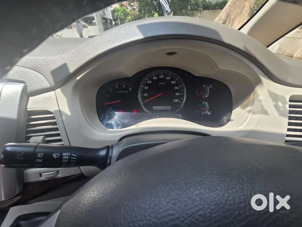Toyota Innova 2012 Diesel 150000 Km Driven