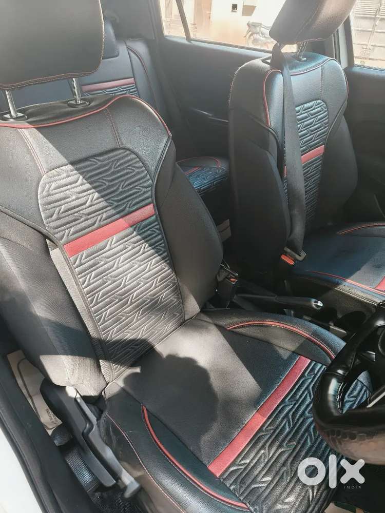 Maruti Suzuki Swift 1.2 Vxi 2025