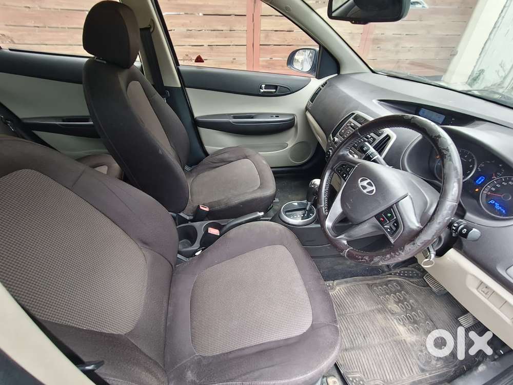 Hyundai I20 Sportz At 1.4, 2012, Petrol