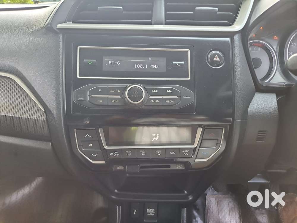 Honda Br-v I-vtec V Mt, 2016, Petrol