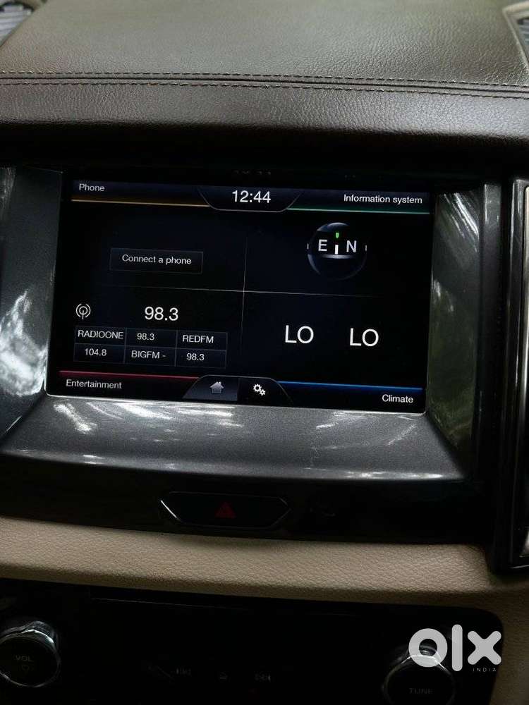 Ford Endeavour 2.2 Titanium At 4x2, 2016, Diesel