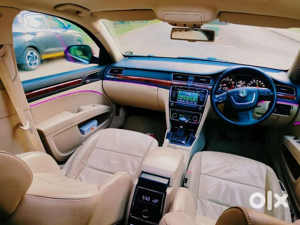 Skoda Superb 2012 Petrol Well Maintained