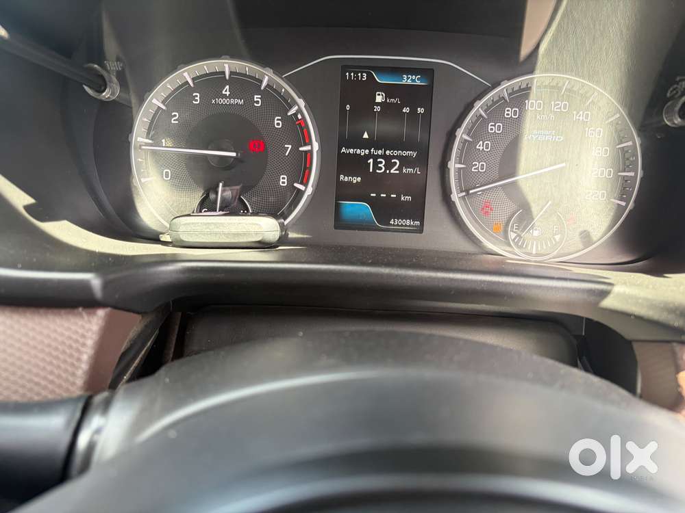 Maruti Suzuki Brezza 1.5 Zxi Smart Hybrid Dual Tone, 2022, Petrol