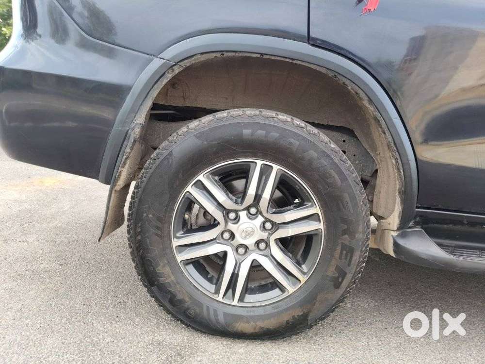 Toyota Fortuner 4x2 At 2.8 Diesel, 2022, Diesel
