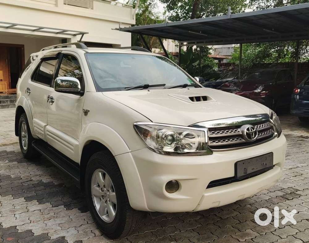 Toyota Fortuner 3.0 4x4 Manual, 2010, Diesel
