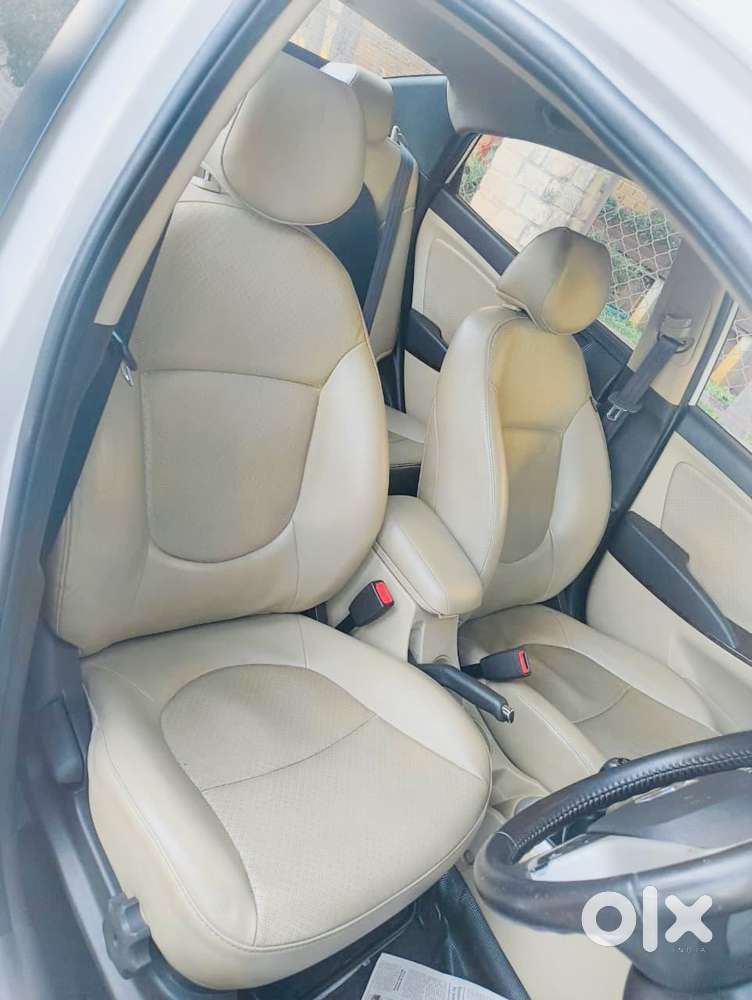 Hyundai Verna 1.6 Sx (o) Vtvt, 2014, Petrol