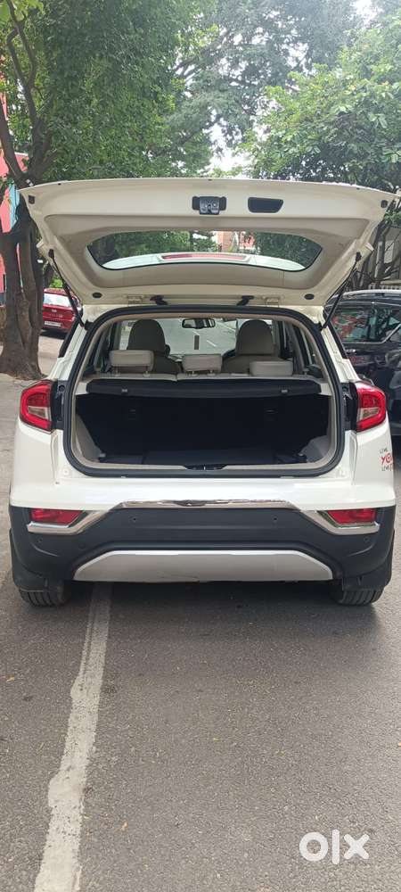 Mahindra Xuv300 W8 (o) 1.5 Diesel Amt, 2020, Diesel
