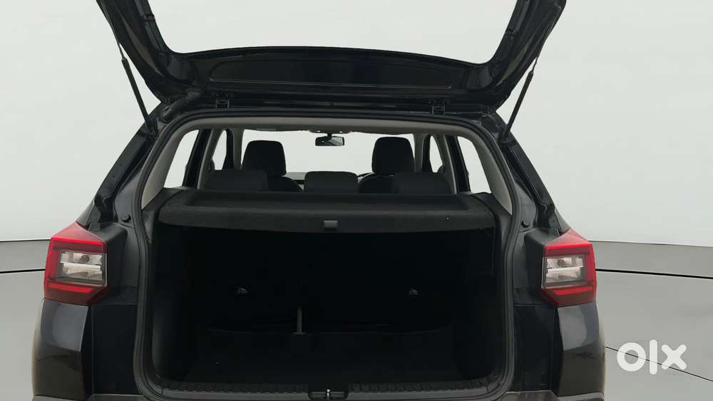 Skoda Kylaq Signature Plus At, 2025, Petrol