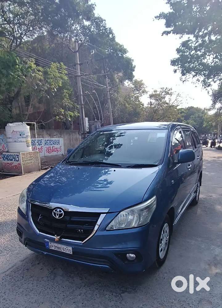 Toyota Innova 2014 Diesel 110000 Km Driven