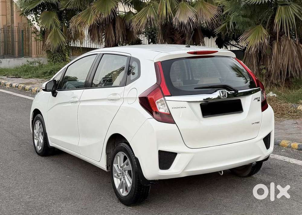 Honda Jazz V Automatic, 2018, Petrol