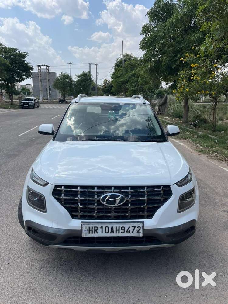 Hyundai Venue 2019 Diesel 90000 Km Driven