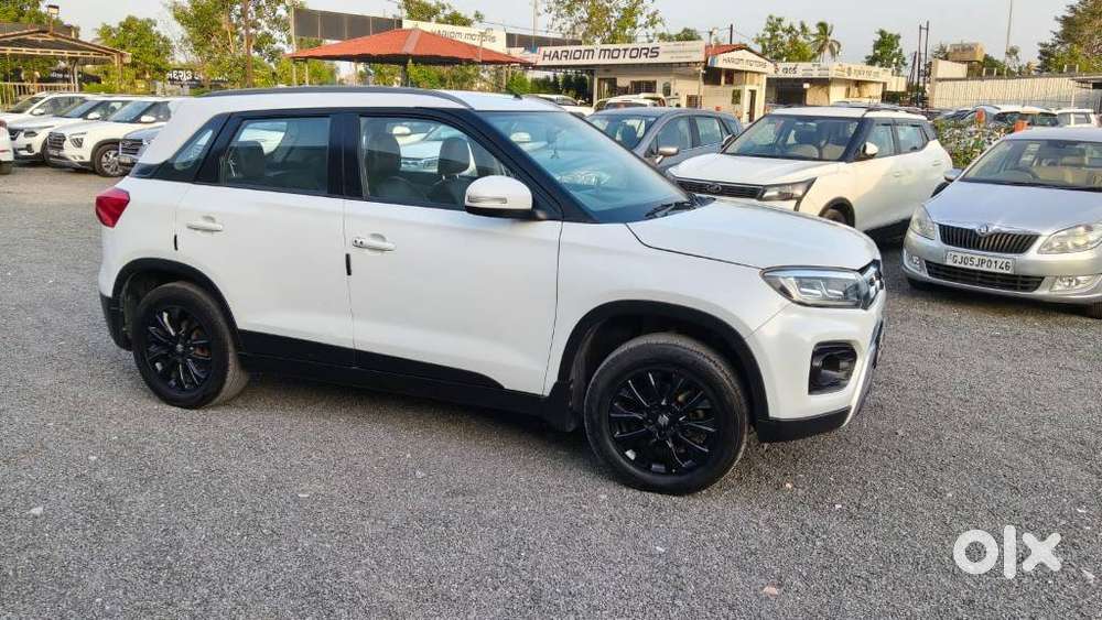 Maruti Suzuki Brezza 1.5 Zxi Smart Hybrid, 2021, Cng & Hybrids