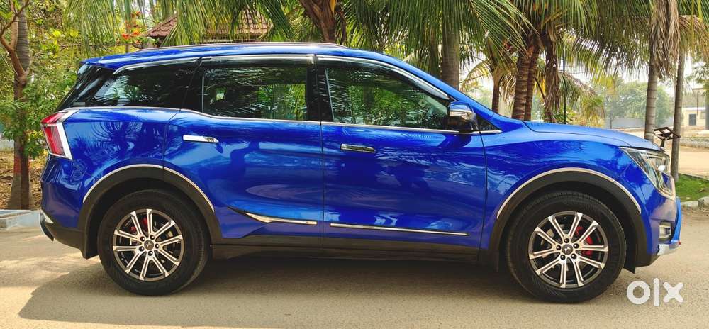 Mahindra Xuv700 2.2 Ax 7 Diesel At Luxury Pack Str Awd, 2022, Diesel