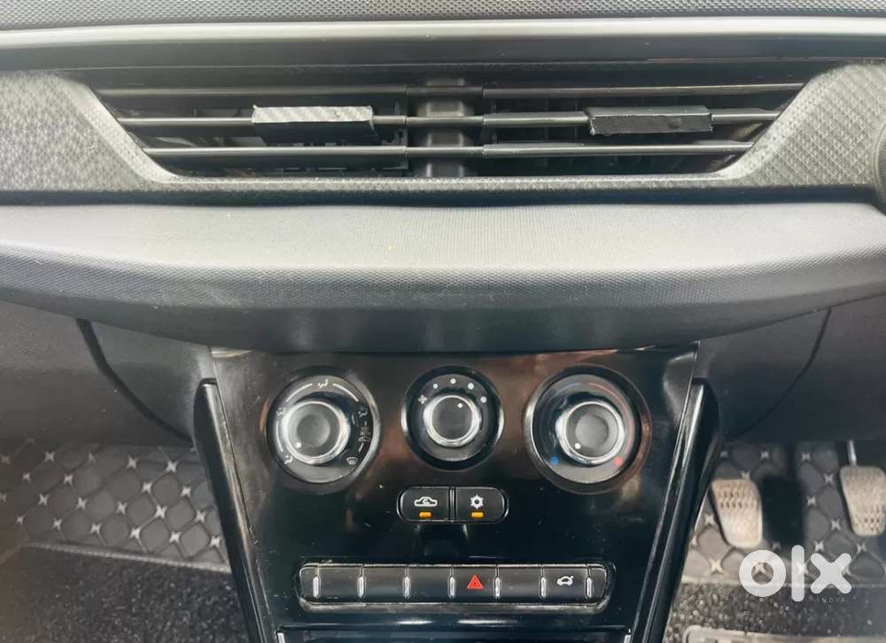 Tata Nexon Smart Plus S 1.2 Revotron Petrol 5 Mt, 2024, Petrol