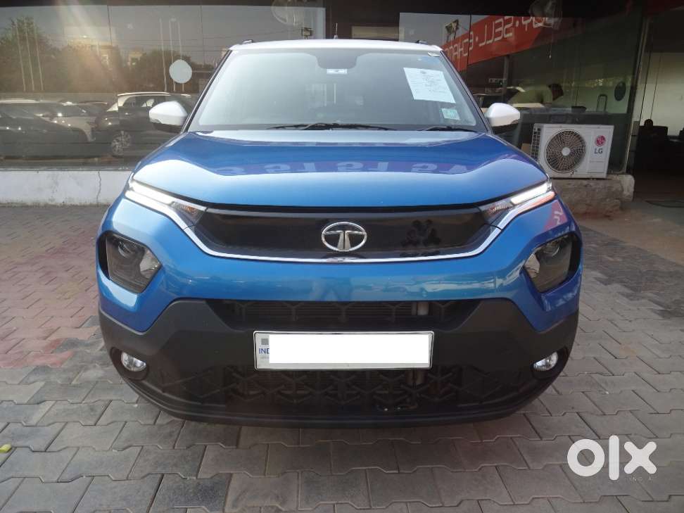 Tata Punch 1.2 Revotron Creative Amt Dual Tone, 2021, Petrol