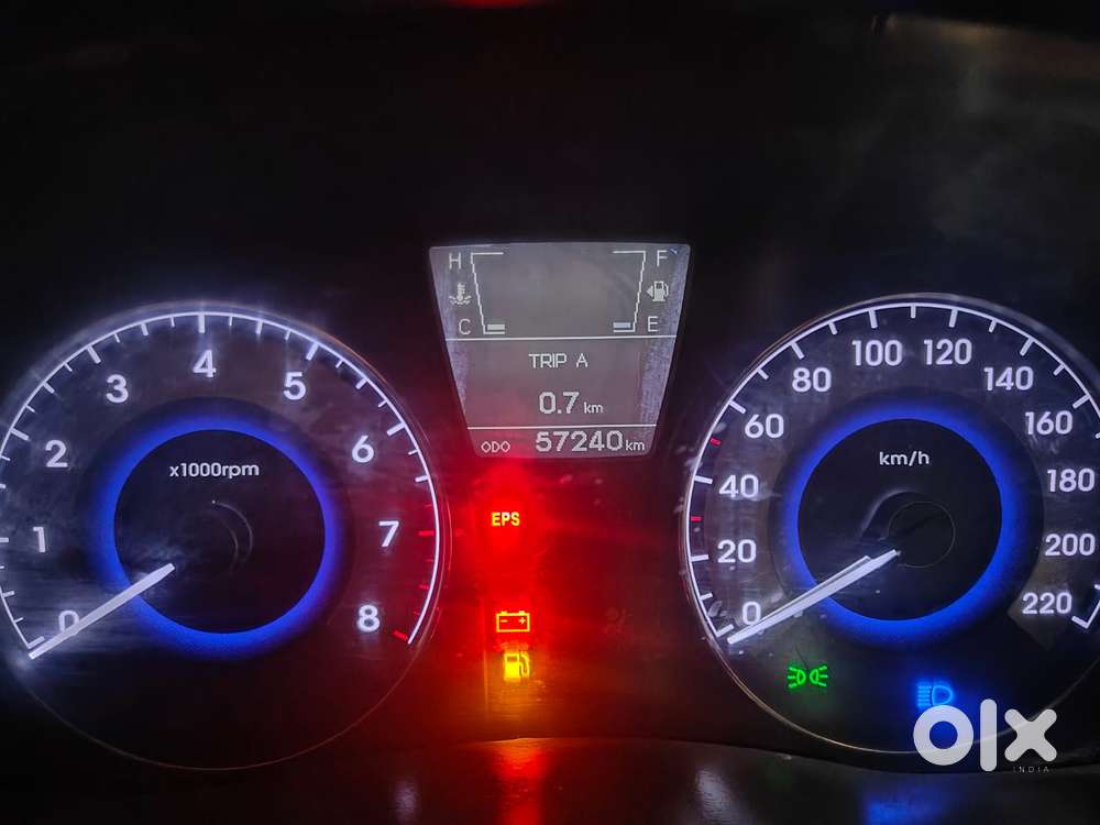 Hyundai Verna 1.6 Sx (o) Vtvt, 2015, Petrol