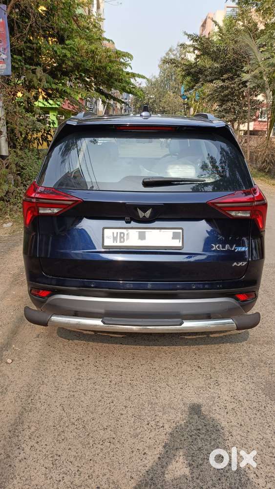 Mahindra Xuv700 2.0 Ax 7 Petrol At Str, 2025, Petrol