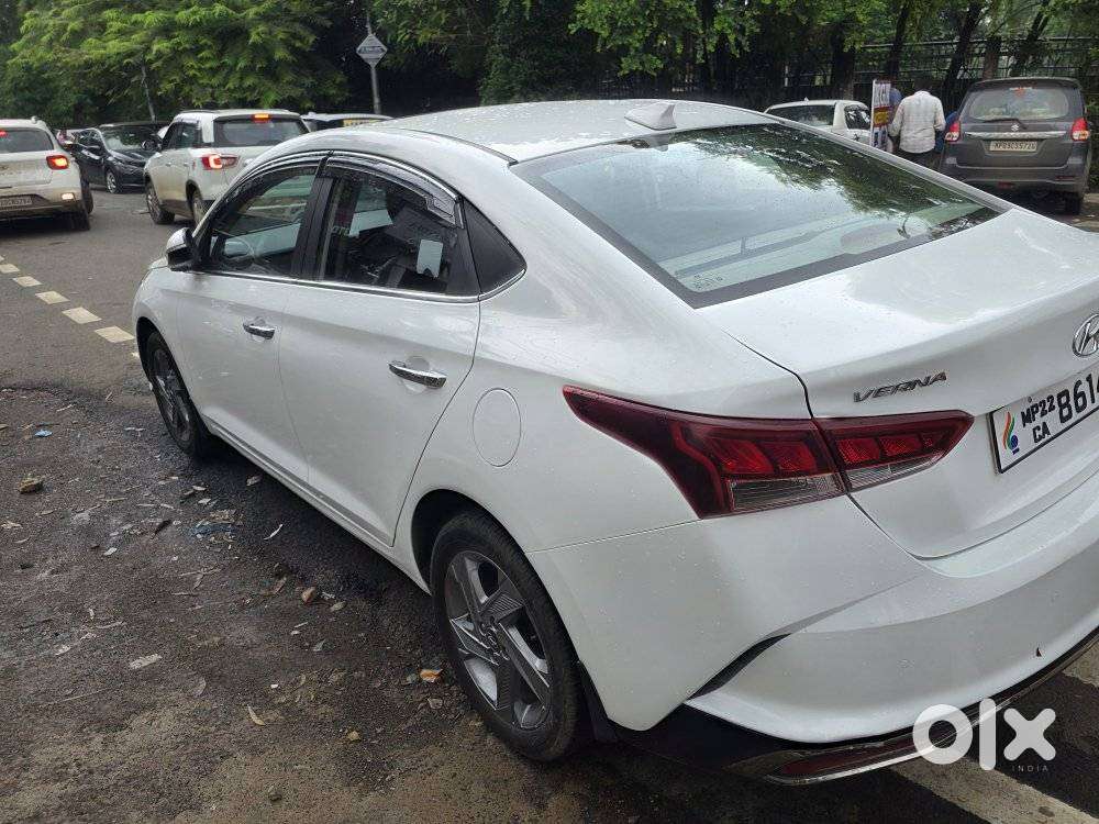 Hyundai Verna Sx 1.5 Petrol Ivt, 2022, Petrol