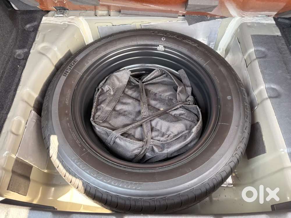 Tata Nexon, 2025, Petrol