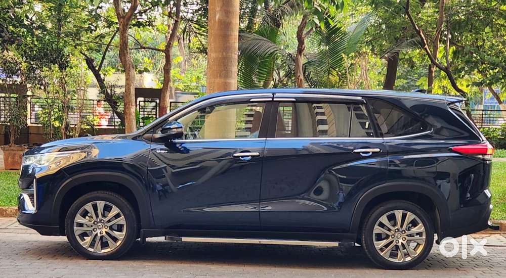 Toyota Innova Hycross 2.0 Zx Hybrid 7 Str, 2025, Petrol
