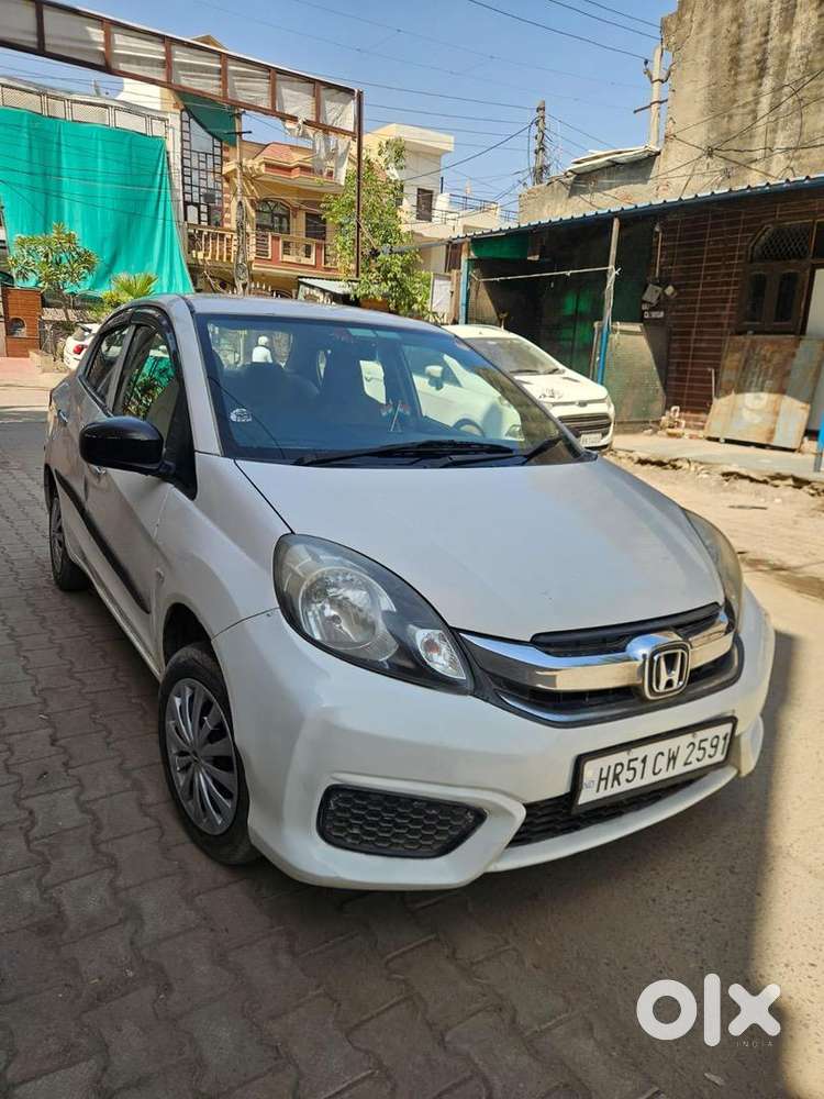 Honda Amaze 2017 Cng & Hybrids Well Maintained