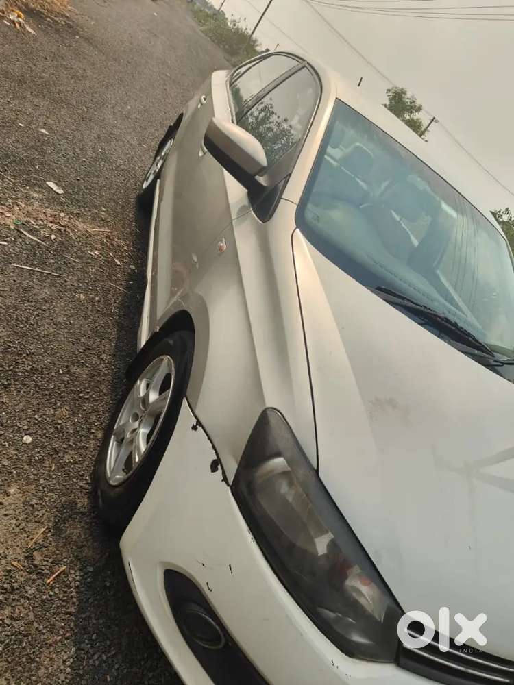 Volkswagen Vento 1.6-mt Highline