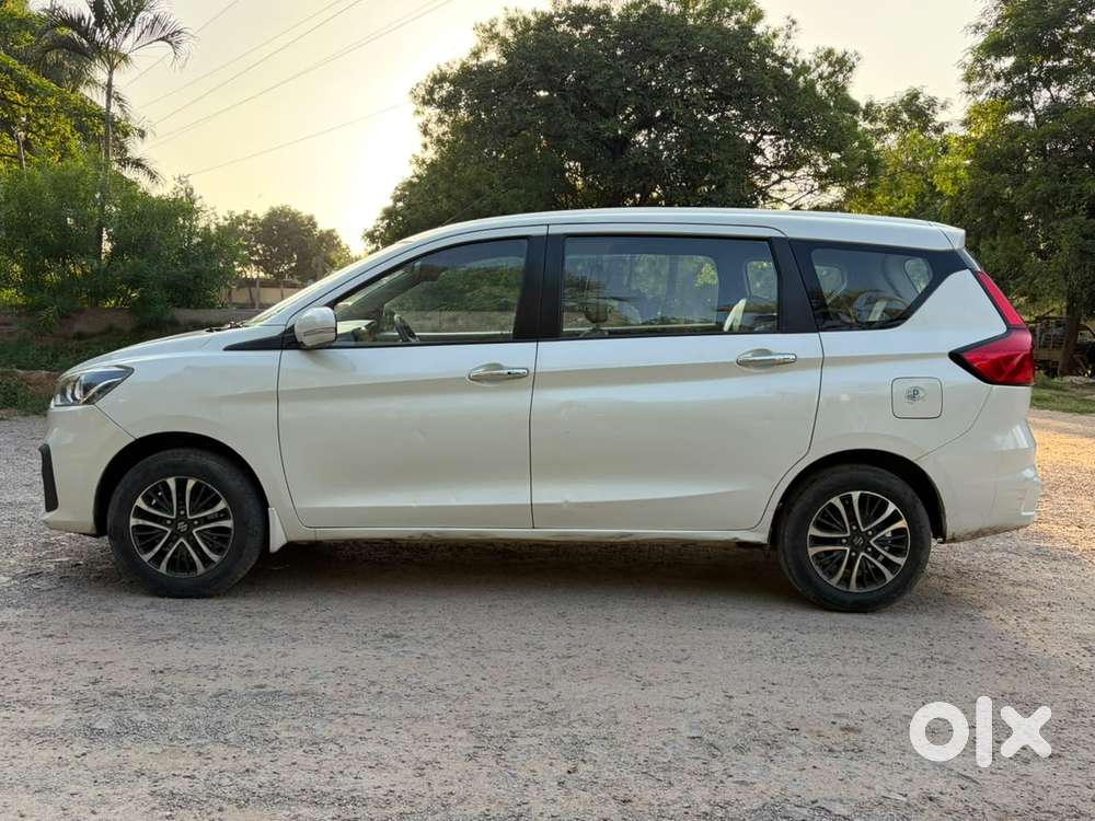 Maruti Suzuki Ertiga Zxi Shvs, 2024, Petrol