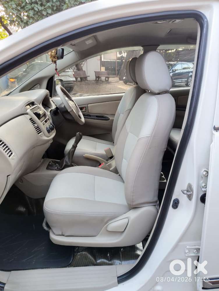 Toyota Innova 2.5 G (diesel) 8 Seater, 2012, Diesel