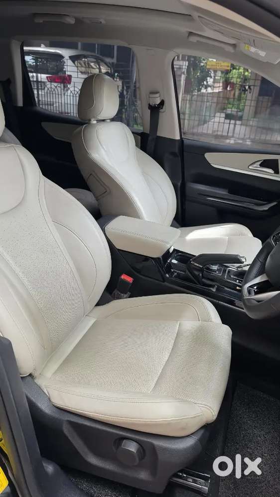 Mahindra Xuv700 Ax7 Diesel At 2024