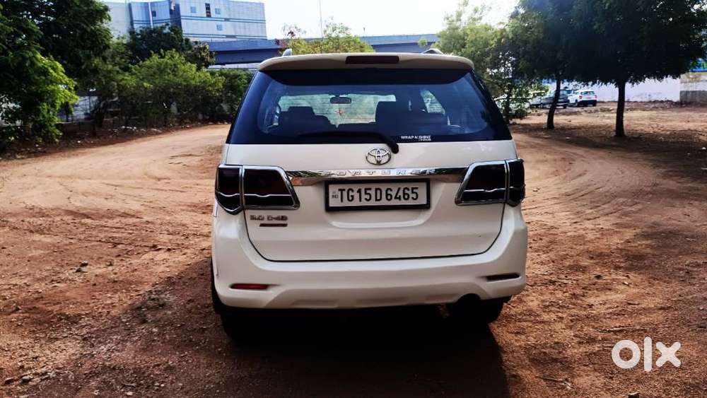 Toyota Fortuner, 2013