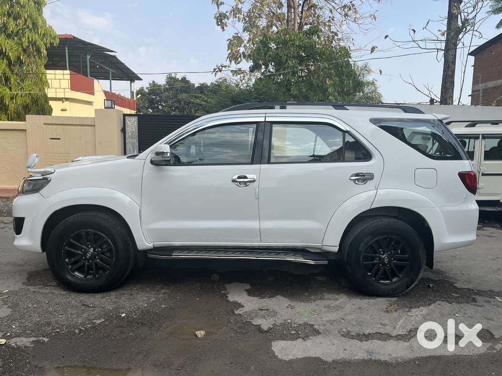Toyota Fortuner 3.0 Ltd, 2015, Petrol