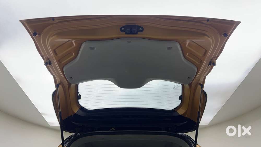 Renault Triber Rxz Easy-r Amt Dual Tone, 2021, Petrol