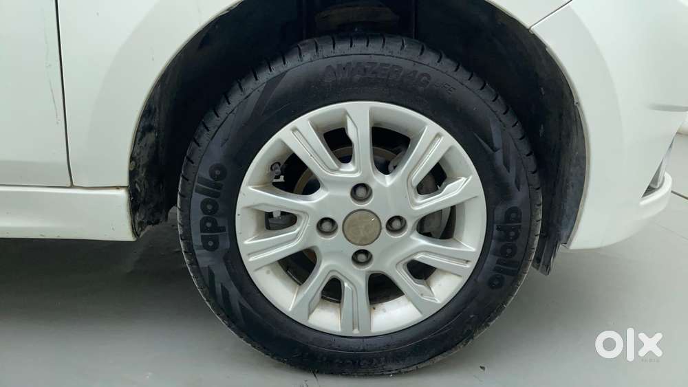Tata Tiago Xza, 2017, Petrol