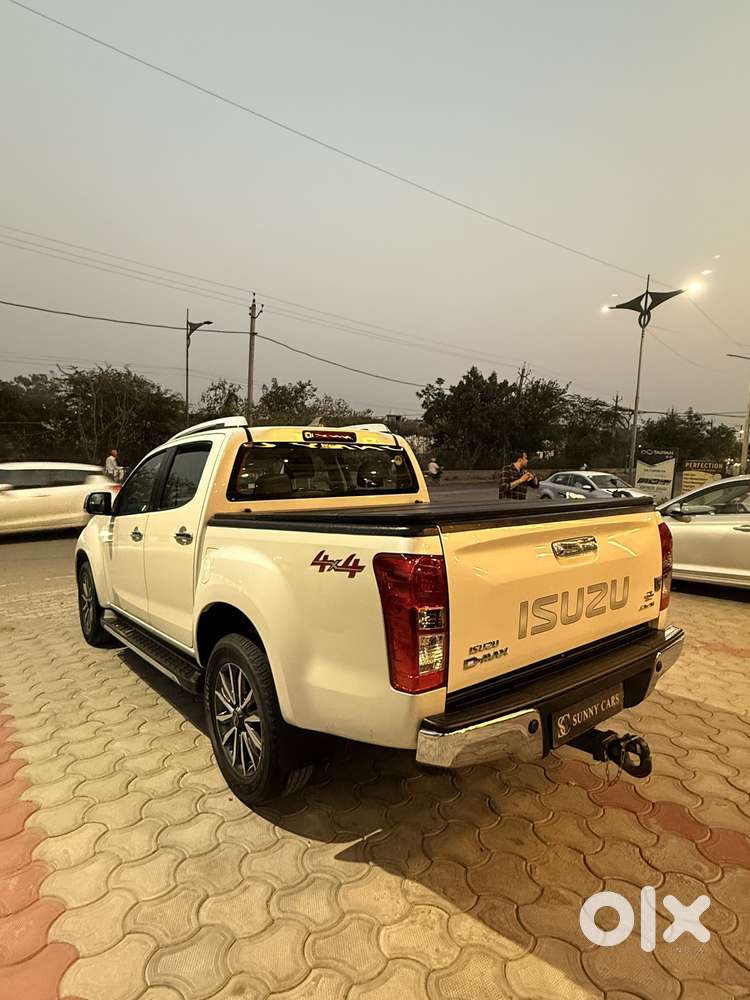 Isuzu V-cross Z Prestige 4x4 At, 2023, Diesel