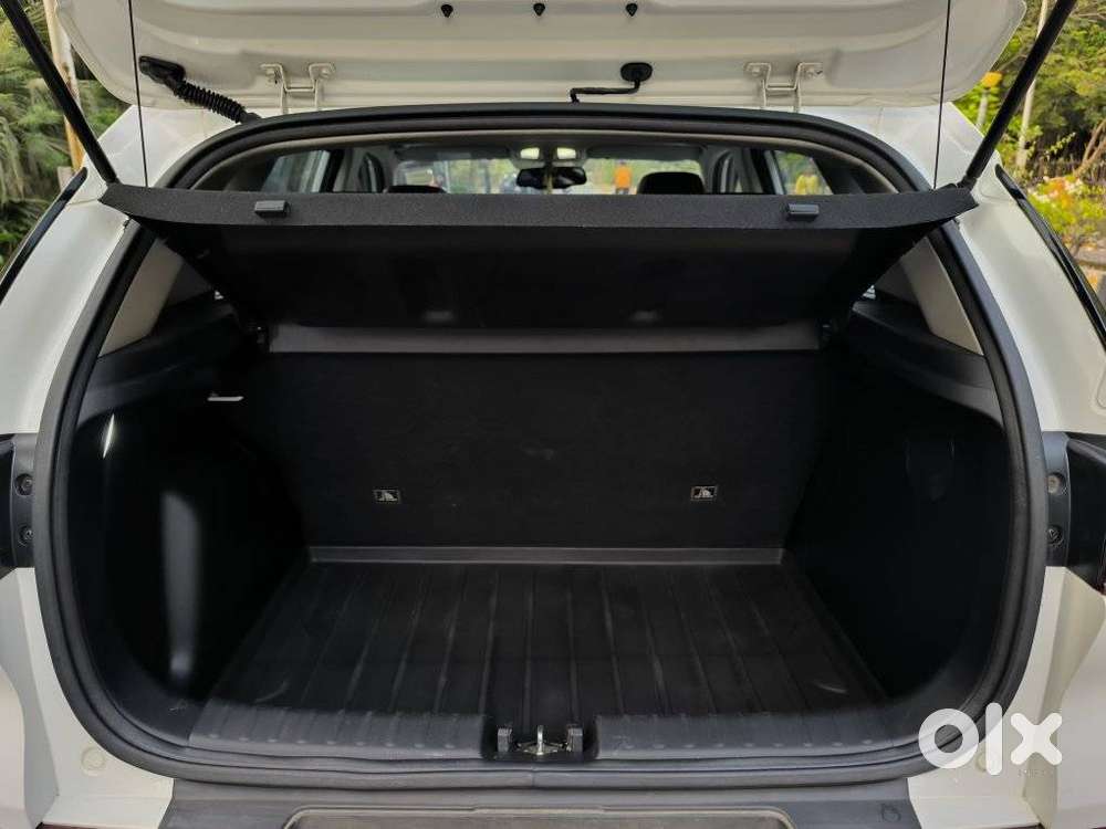 Kia Sonet Gtx Plus Dct, 2022, Petrol