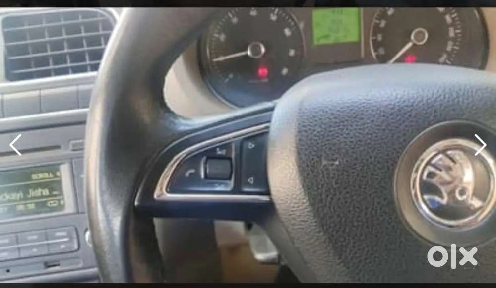 Skoda Rapid Elegance 2013 Petrol