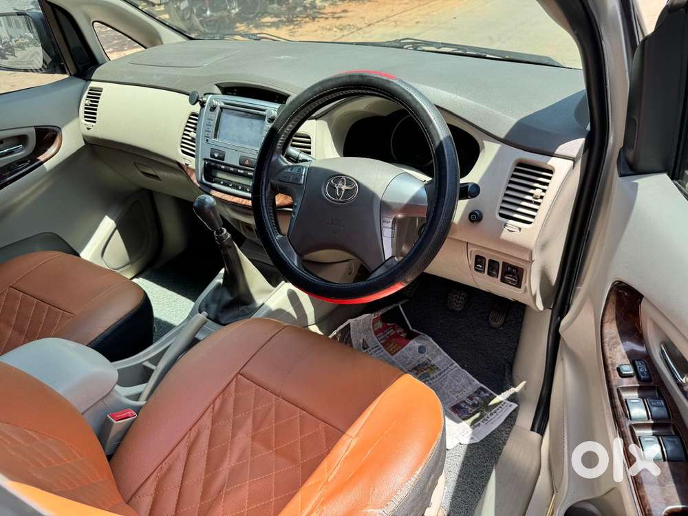 Toyota Innova 2.5 Vx 8 Str, 2014, Diesel