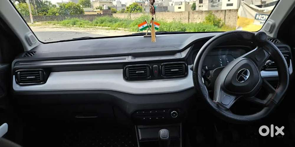 Tata Punch 2025 Petrol 7500 Km Driven