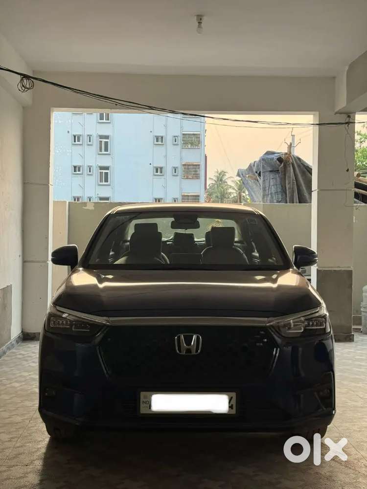 Honda Amaze 2025 Petrol Well Maintained