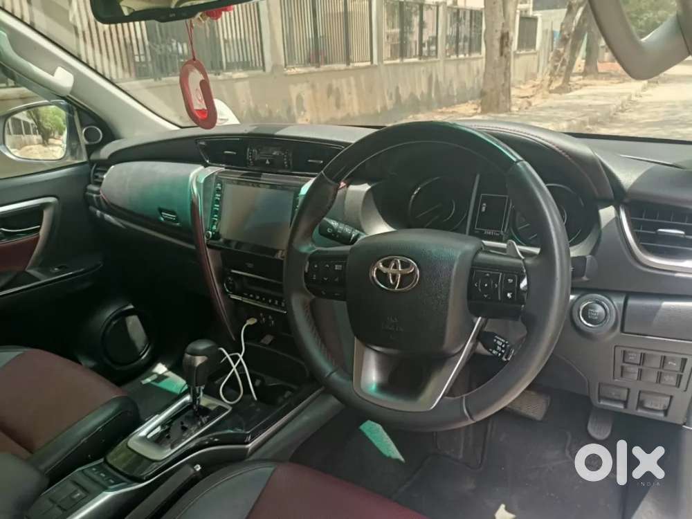 Toyota Fortuner Legender, 2023, Diesel