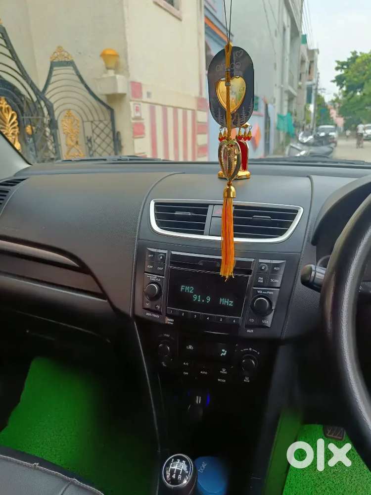  Maruti Suzuki Swift Zxi 2012 (top-end Model) &ndash; Excellent Condition